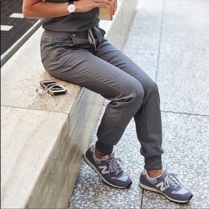 Medium FIGS Zamora™ - Jogger Scrub Pants - M / Graphite